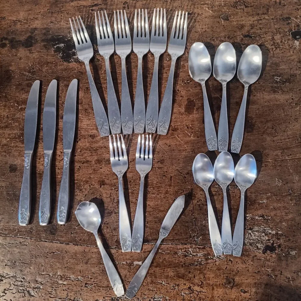Oneida Florence 18/10 Lot of 19 Flatware Stainless Steel Discontinued MCM floral